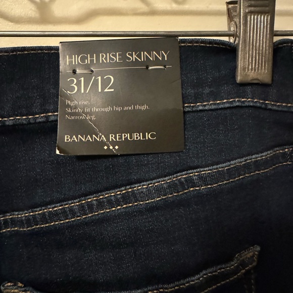 High Rise Skinny - Picture 4 of 4